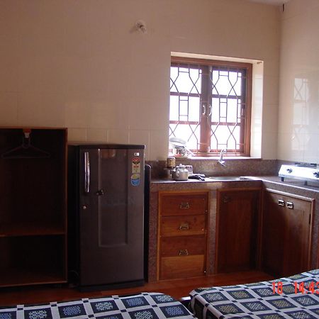 Hill View Guest House Анджуна Екстериор снимка