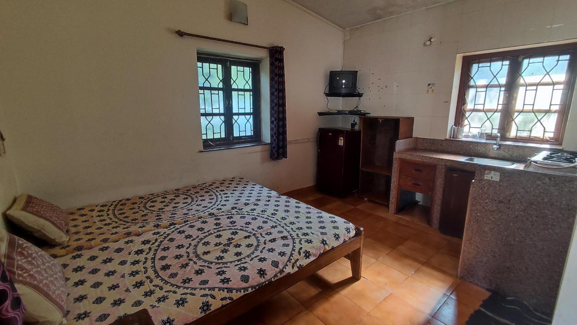 Hill View Guest House Анджуна Екстериор снимка