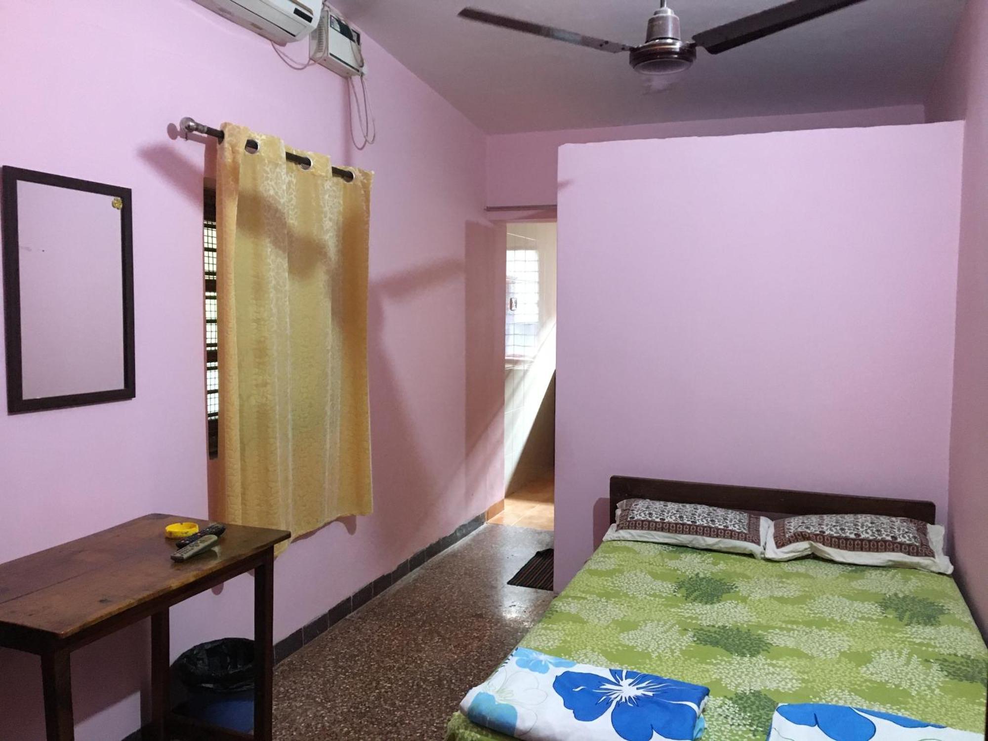 Hill View Guest House Анджуна Екстериор снимка