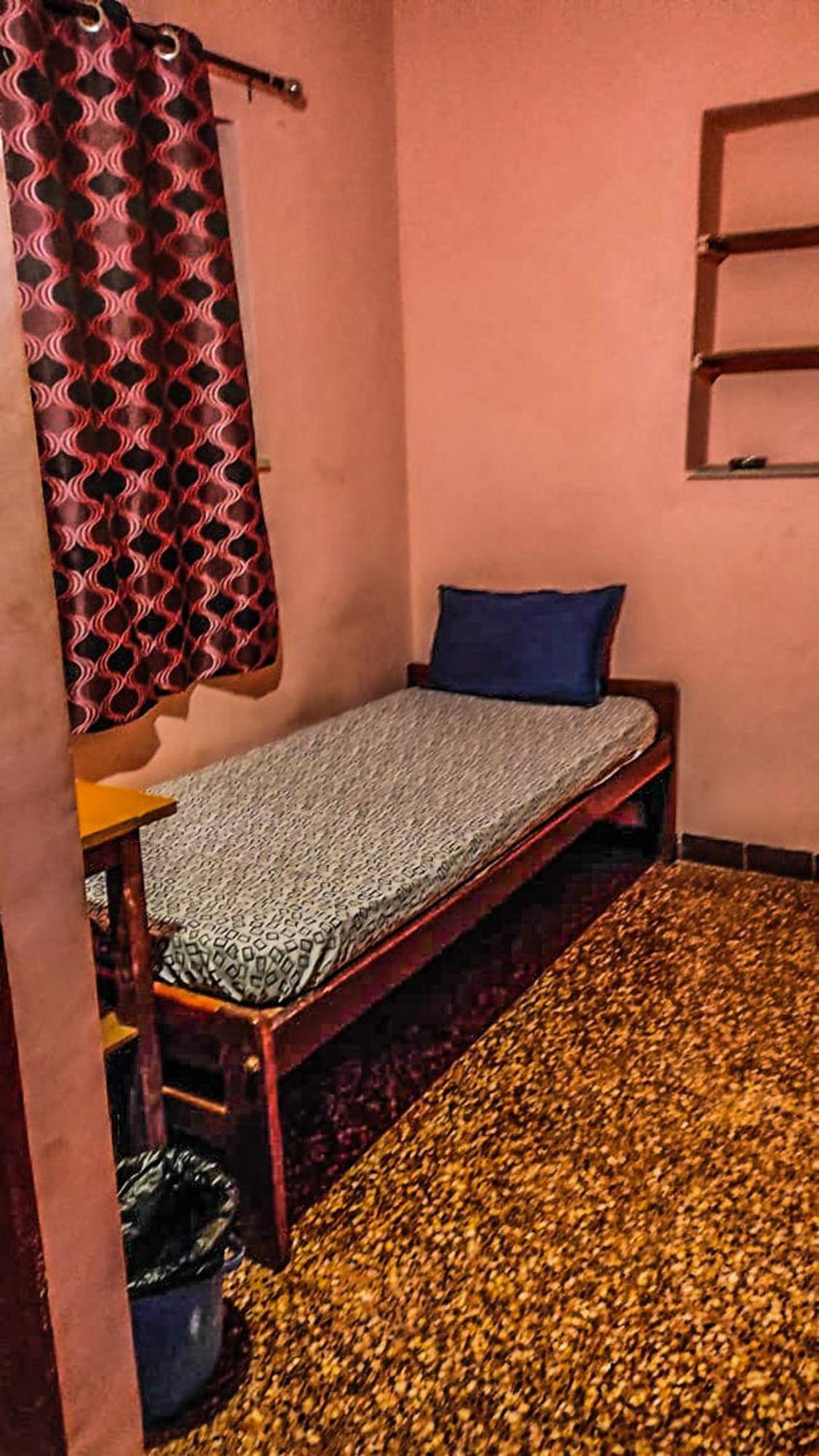 Hill View Guest House Анджуна Екстериор снимка